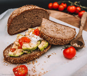 Glutenfreies Sesam-Honig Bio-Brot - echt jetzt 