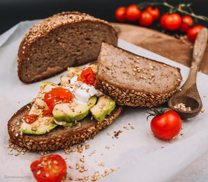 Glutenfreies Sesam-Honig Bio-Brot - echt jetzt 