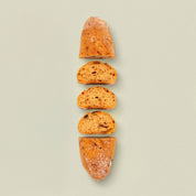 Glutenfreies Baguette mit Chiliflocken von der Marke echt jetzt