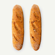 Glutenfreies Baguette mit Chiliflocken von der Marke echt jetzt
